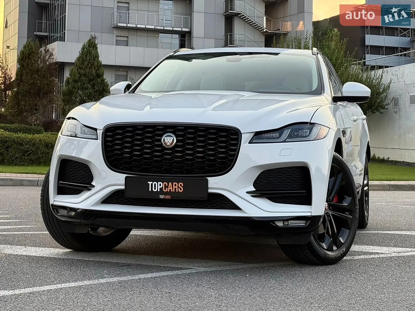 2022 Jaguar F-Pace - мініатюра 2