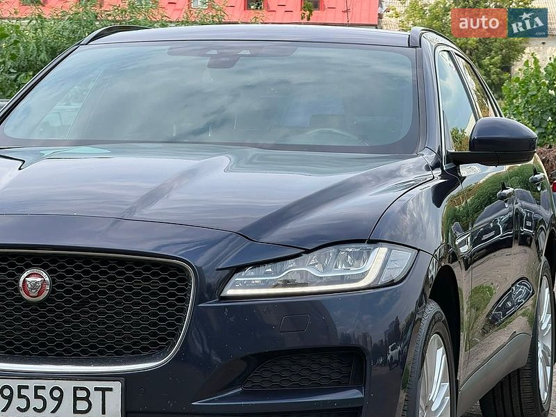 Позашляховик / Кросовер Jaguar F-Pace 2016 в Києві