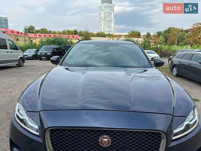 Позашляховик / Кросовер Jaguar F-Pace 2016 в Києві
