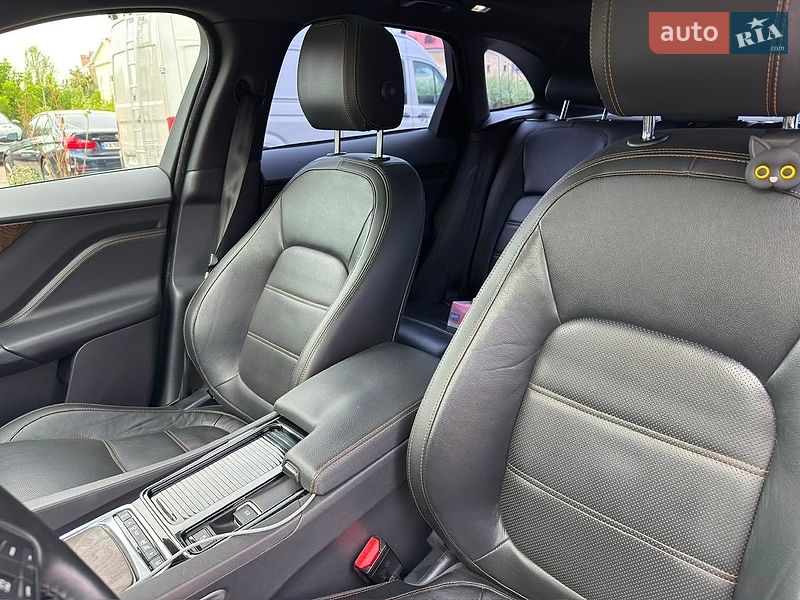 Позашляховик / Кросовер Jaguar F-Pace 2016 в Києві