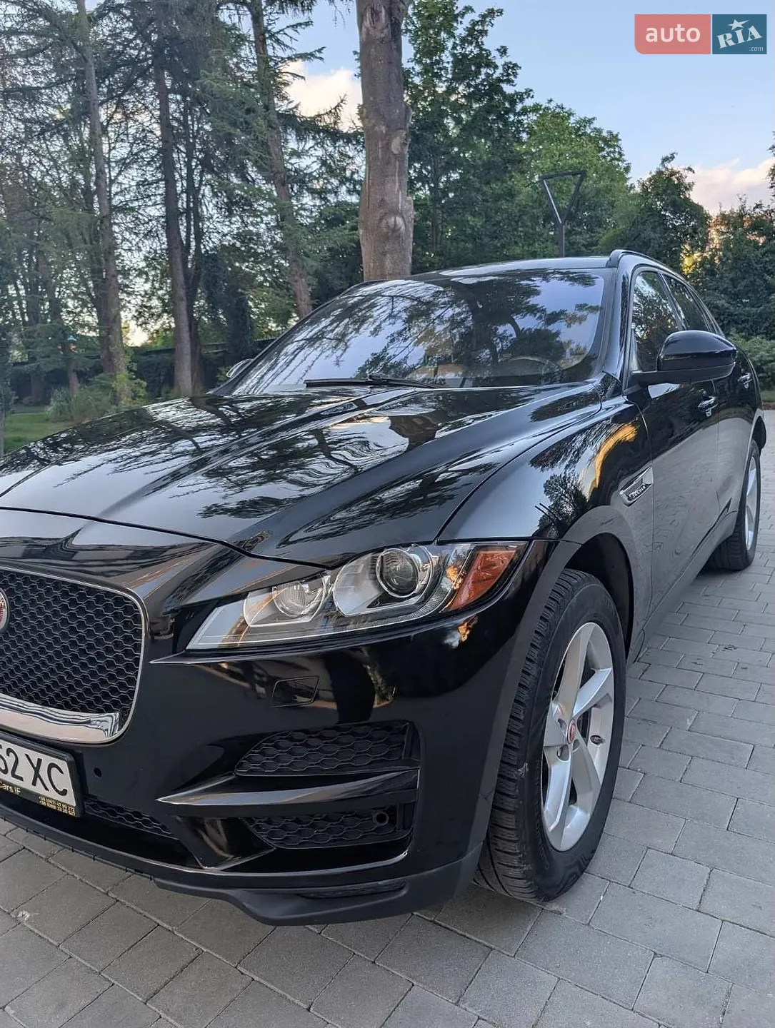 2017 Jaguar F-Pace - мініатюра 3