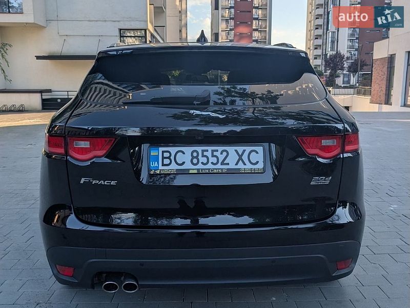 Позашляховик / Кросовер Jaguar F-Pace 2017 в Івано-Франківську