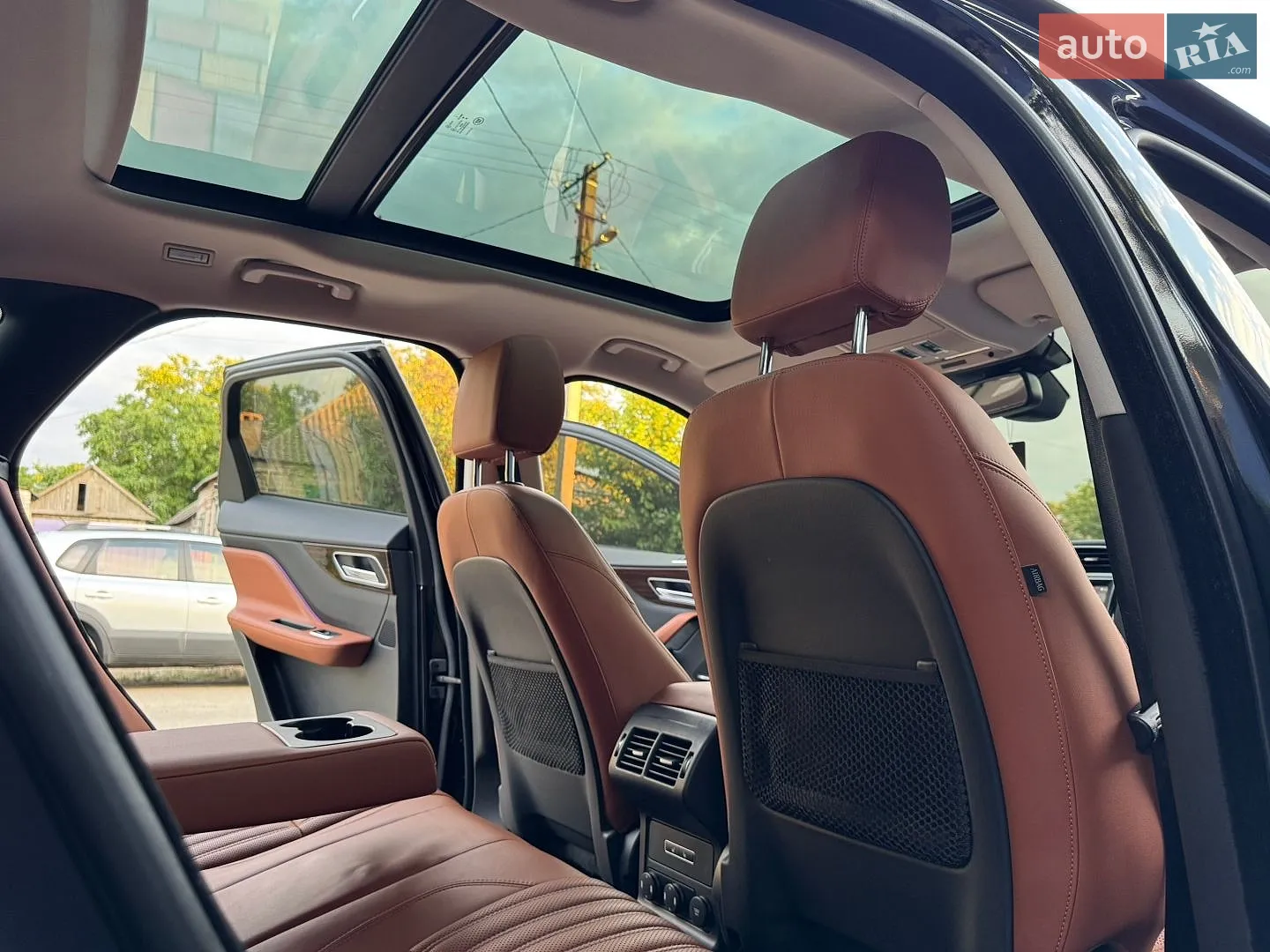 2018 Jaguar F-Pace - мініатюра 36
