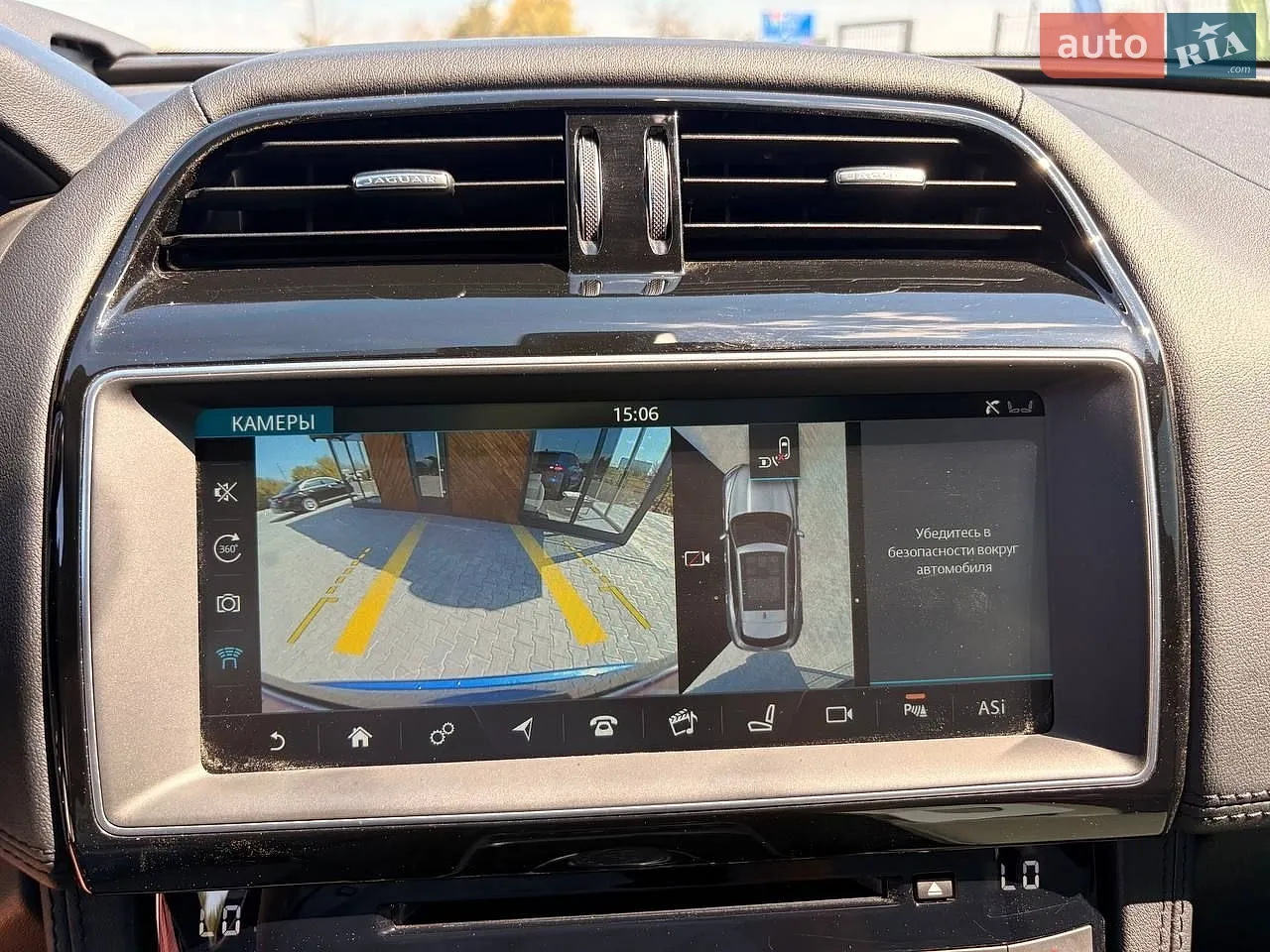 2016 Jaguar F-Pace - мініатюра 20