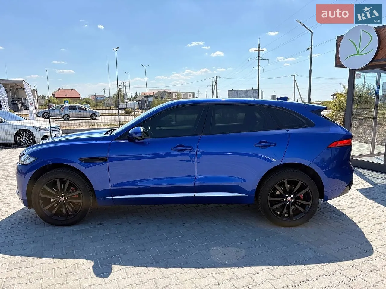 2016 Jaguar F-Pace - мініатюра 5