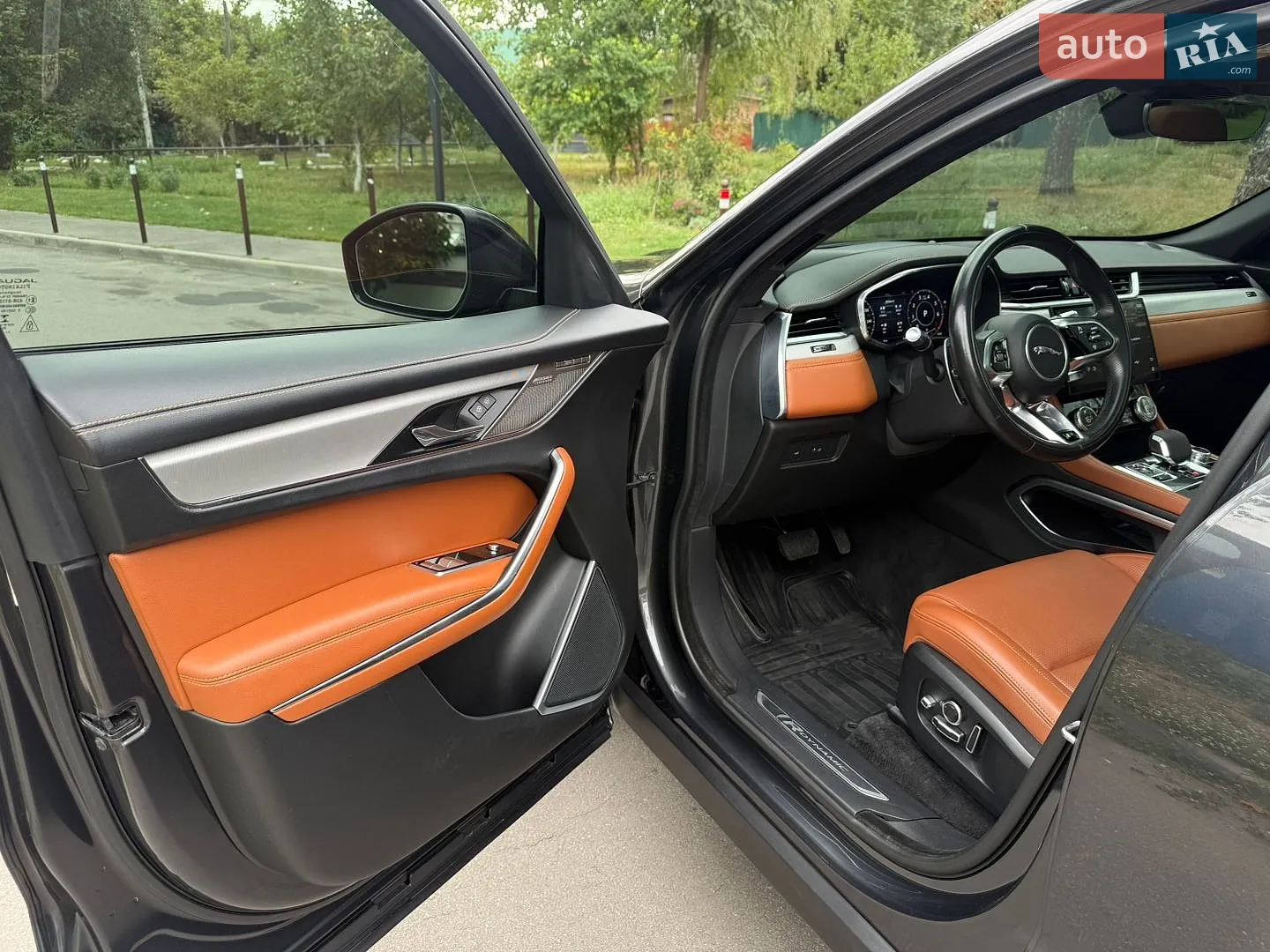 2021 Jaguar F-Pace - мініатюра 12