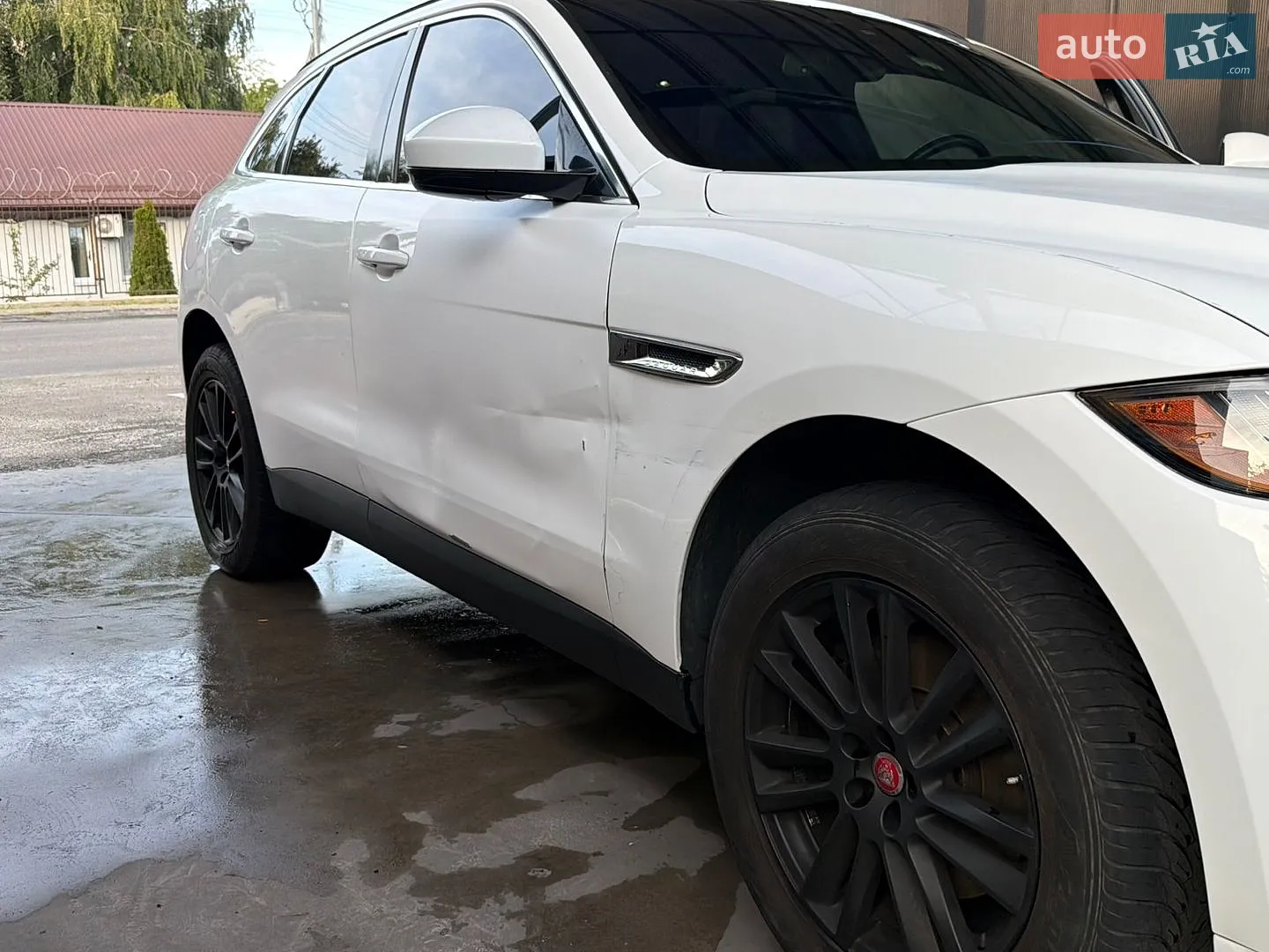 2016 Jaguar F-Pace - мініатюра 3