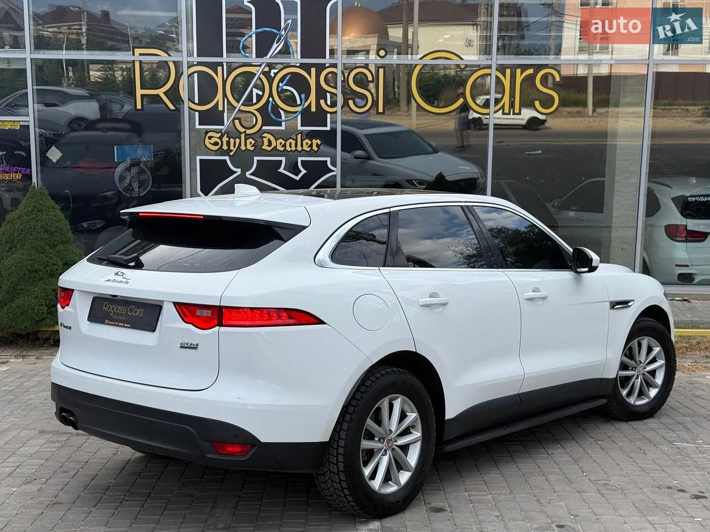 2016 Jaguar F-Pace - мініатюра 6