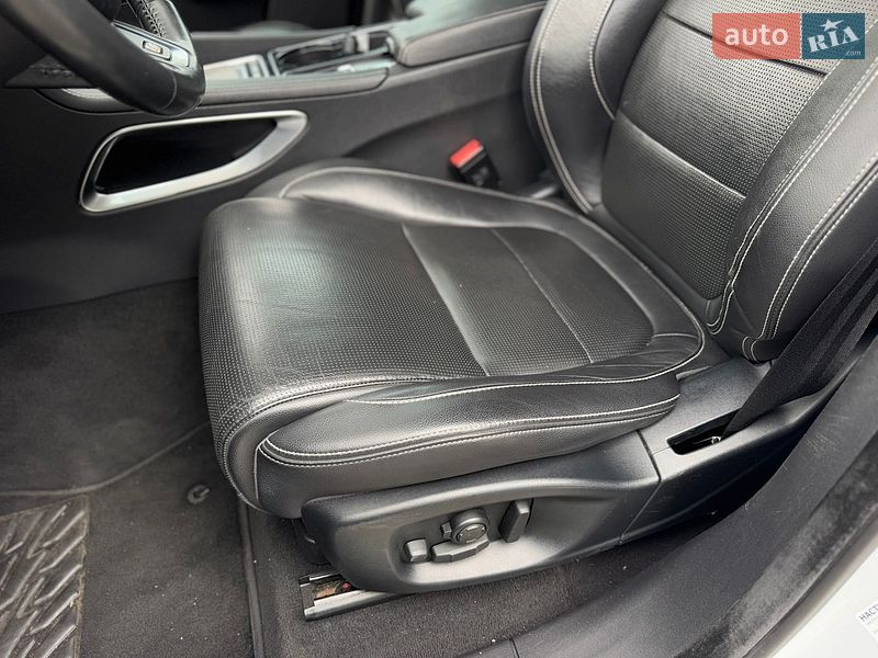 Внедорожник / Кроссовер Jaguar F-Pace 2016 в Бердичеве