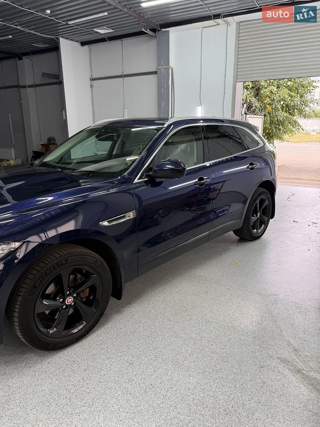 2016 Jaguar F-Pace - мініатюра 3