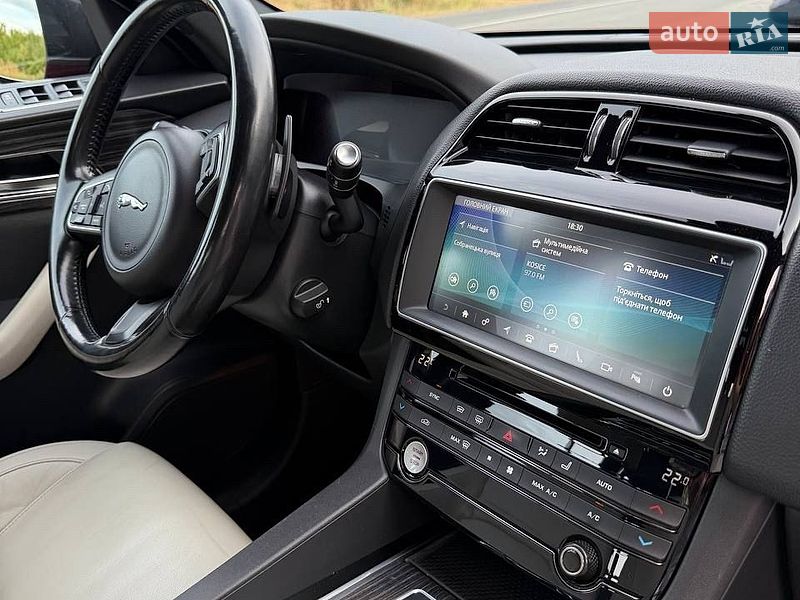 Внедорожник / Кроссовер Jaguar F-Pace 2016 в Ужгороде фото 27 Внедорожник / Кроссовер Jaguar F-Pace 2016 в Ужгороде