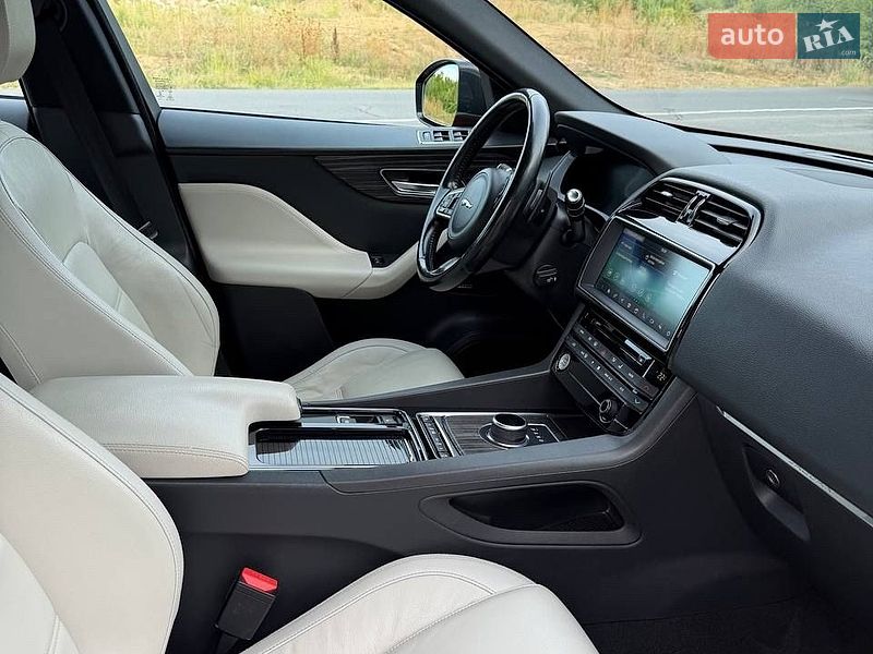 Внедорожник / Кроссовер Jaguar F-Pace 2016 в Ужгороде фото 28 Внедорожник / Кроссовер Jaguar F-Pace 2016 в Ужгороде