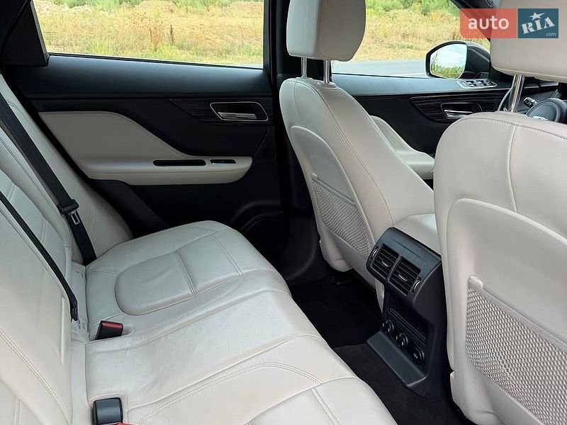 Внедорожник / Кроссовер Jaguar F-Pace 2016 в Ужгороде фото 32 Внедорожник / Кроссовер Jaguar F-Pace 2016 в Ужгороде