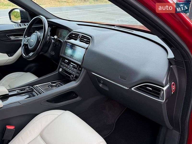 Внедорожник / Кроссовер Jaguar F-Pace 2016 в Ужгороде фото 34 Внедорожник / Кроссовер Jaguar F-Pace 2016 в Ужгороде