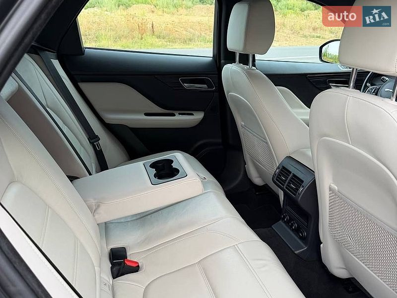 Внедорожник / Кроссовер Jaguar F-Pace 2016 в Ужгороде фото 36 Внедорожник / Кроссовер Jaguar F-Pace 2016 в Ужгороде