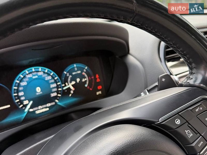 Внедорожник / Кроссовер Jaguar F-Pace 2016 в Ужгороде фото 40 Внедорожник / Кроссовер Jaguar F-Pace 2016 в Ужгороде