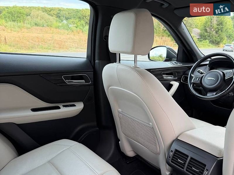 Внедорожник / Кроссовер Jaguar F-Pace 2016 в Ужгороде фото 44 Внедорожник / Кроссовер Jaguar F-Pace 2016 в Ужгороде