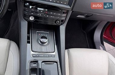 Внедорожник / Кроссовер Jaguar F-Pace 2016 в Ужгороде фото 47 Внедорожник / Кроссовер Jaguar F-Pace 2016 в Ужгороде