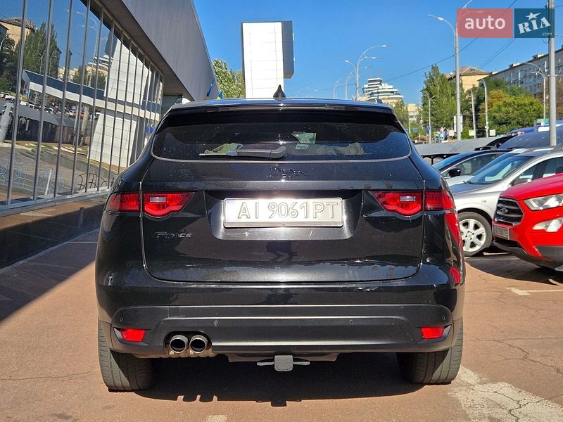 Внедорожник / Кроссовер Jaguar F-Pace 2016 в Киеве