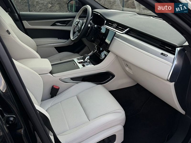 Внедорожник / Кроссовер Jaguar F-Pace 2024 в Ирпене