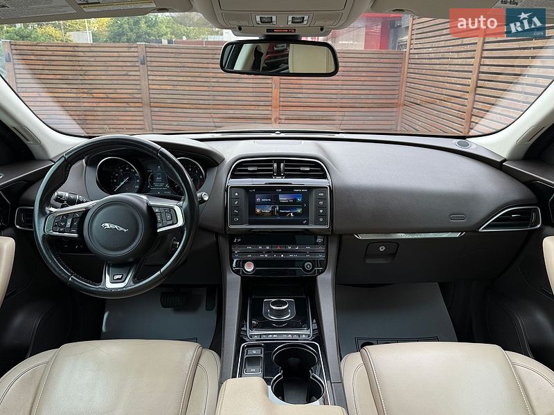 Позашляховик / Кросовер Jaguar F-Pace 2016 в Одесі