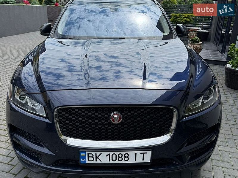 Позашляховик / Кросовер Jaguar F-Pace 2017 в Рівному