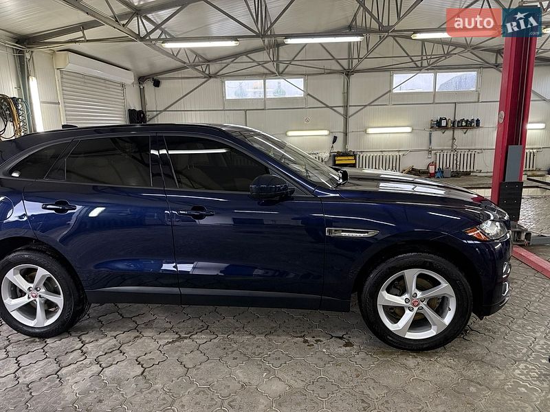 Позашляховик / Кросовер Jaguar F-Pace 2017 в Рівному