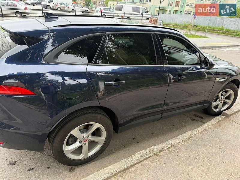 Позашляховик / Кросовер Jaguar F-Pace 2017 в Рівному
