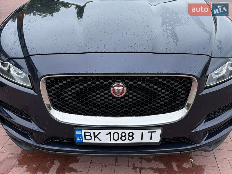 Позашляховик / Кросовер Jaguar F-Pace 2017 в Рівному