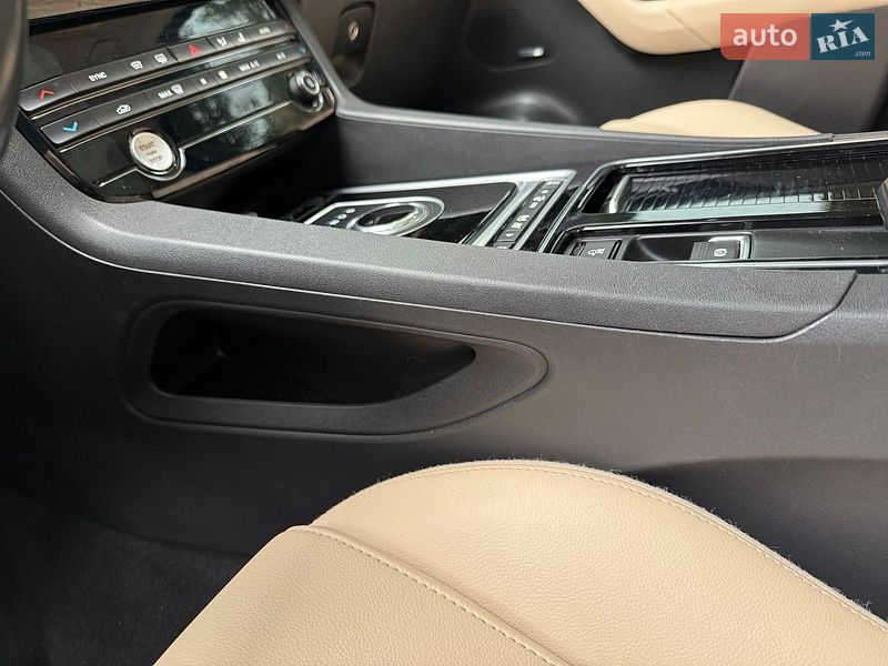 Позашляховик / Кросовер Jaguar F-Pace 2017 в Рівному