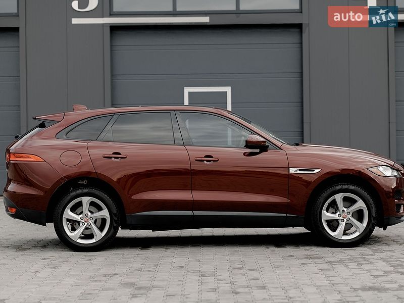 Позашляховик / Кросовер Jaguar F-Pace 2016 в Чернівцях