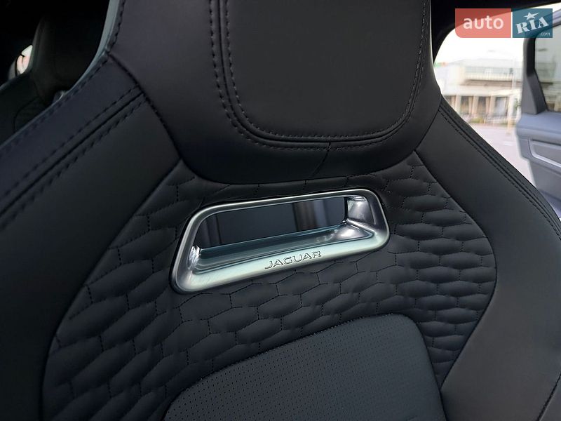 Позашляховик / Кросовер Jaguar F-Pace 2021 в Києві