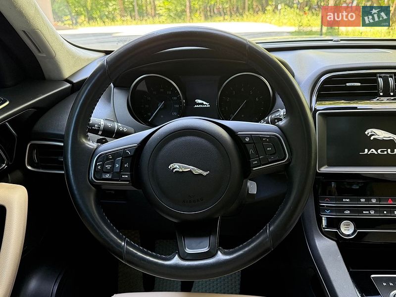 Позашляховик / Кросовер Jaguar F-Pace 2019 в Тернополі