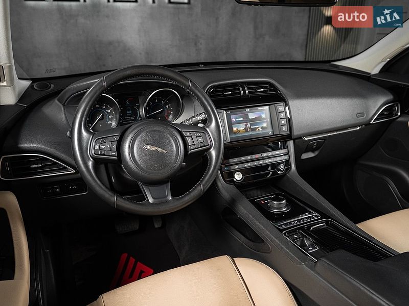 Позашляховик / Кросовер Jaguar F-Pace 2018 в Одесі