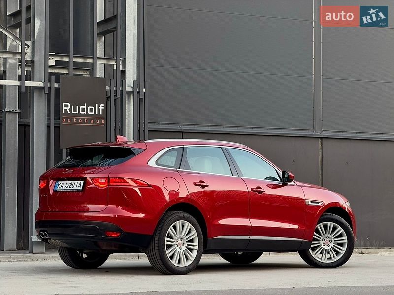 Позашляховик / Кросовер Jaguar F-Pace 2016 в Києві