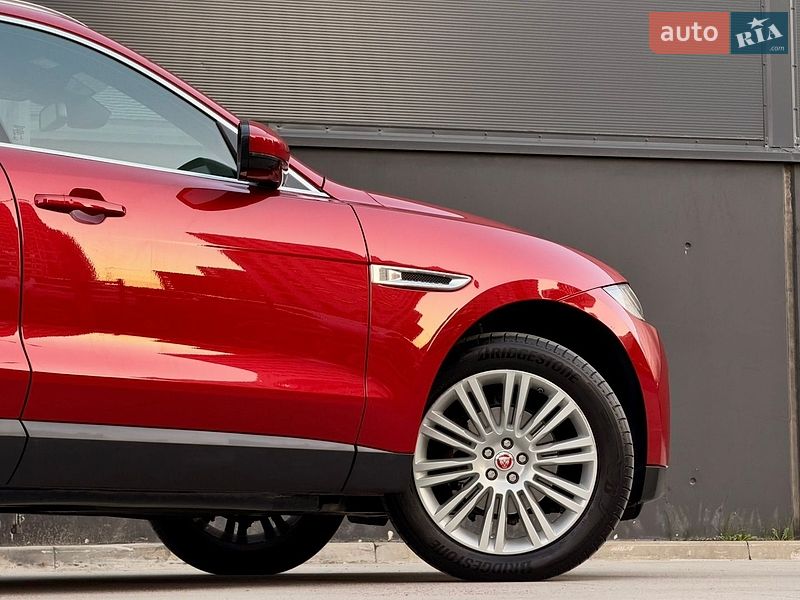 Позашляховик / Кросовер Jaguar F-Pace 2016 в Києві