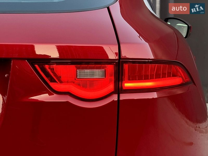 Позашляховик / Кросовер Jaguar F-Pace 2016 в Києві