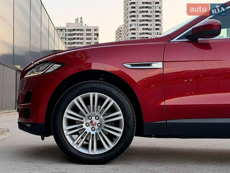 Позашляховик / Кросовер Jaguar F-Pace 2016 в Києві