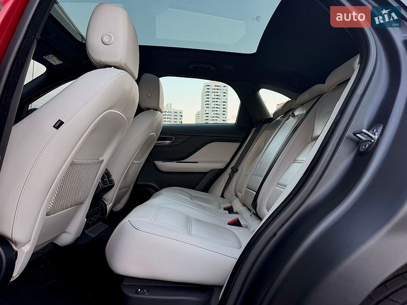 Позашляховик / Кросовер Jaguar F-Pace 2016 в Києві