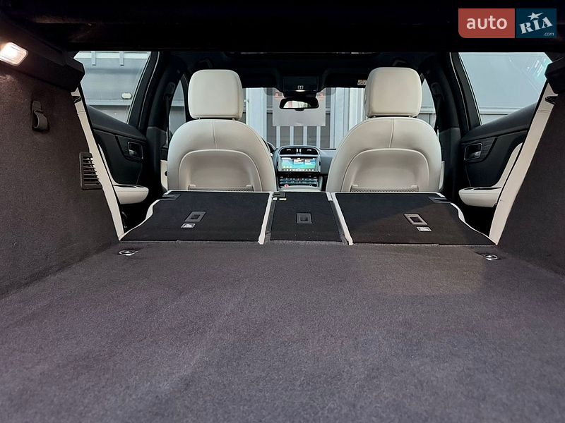 Позашляховик / Кросовер Jaguar F-Pace 2016 в Києві