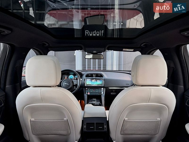 Позашляховик / Кросовер Jaguar F-Pace 2016 в Києві