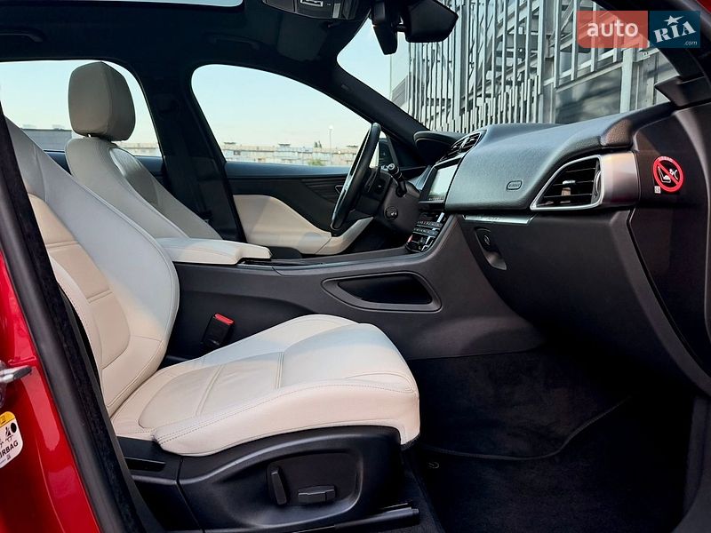 Позашляховик / Кросовер Jaguar F-Pace 2016 в Києві