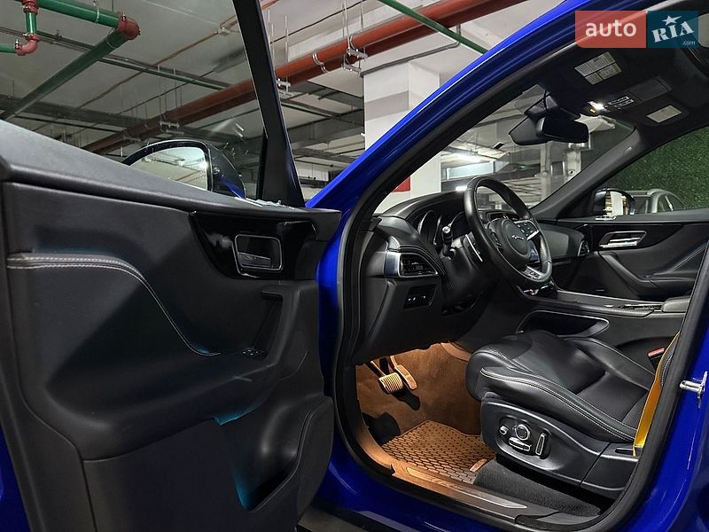 Внедорожник / Кроссовер Jaguar F-Pace 2017 в Киеве