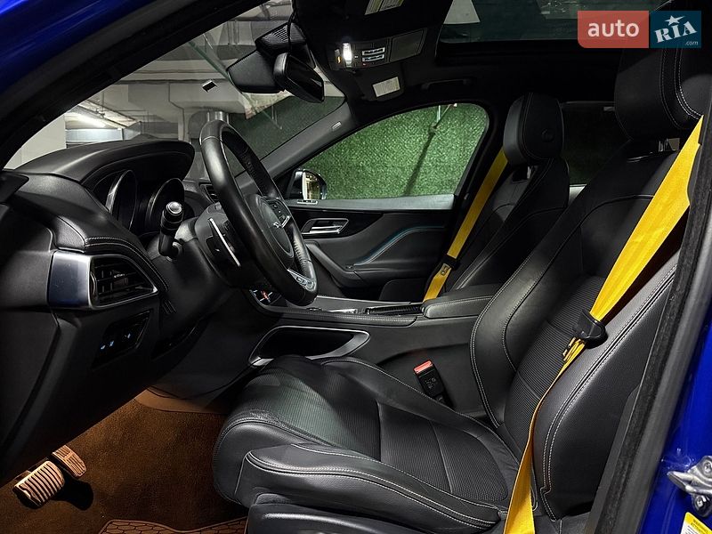 Внедорожник / Кроссовер Jaguar F-Pace 2017 в Киеве