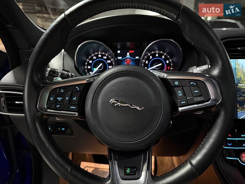 Внедорожник / Кроссовер Jaguar F-Pace 2017 в Киеве