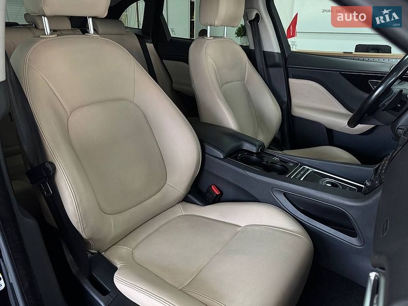 Внедорожник / Кроссовер Jaguar F-Pace 2016 в Киеве