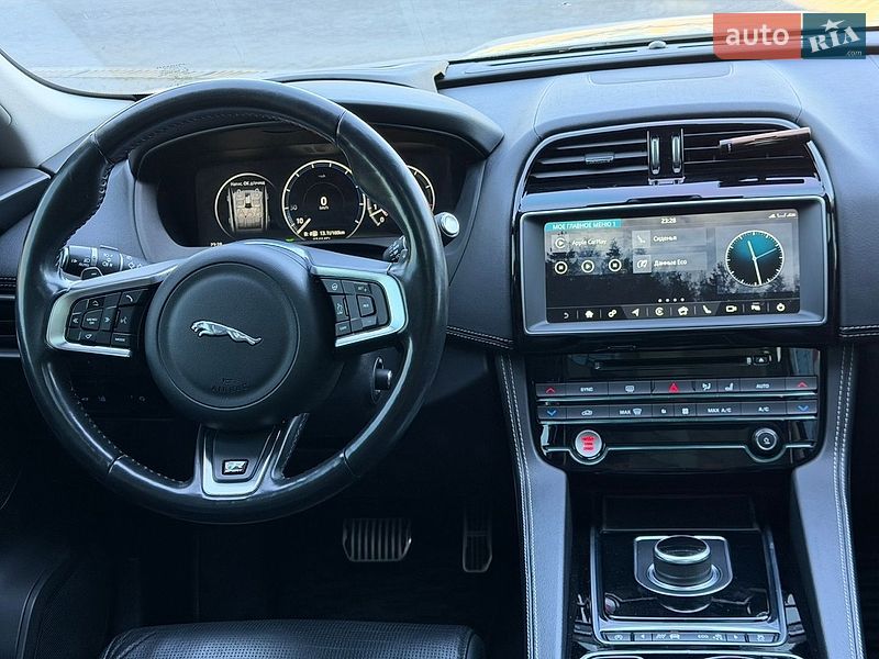 Позашляховик / Кросовер Jaguar F-Pace 2016 в Одесі фото 15 Позашляховик / Кросовер Jaguar F-Pace 2016 в Одесі