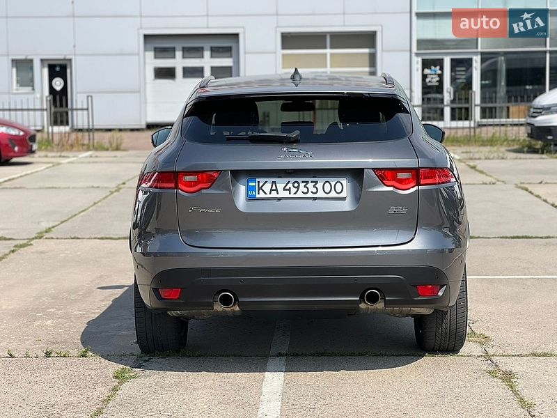 Внедорожник / Кроссовер Jaguar F-Pace 2016 в Киеве