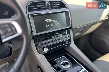 Внедорожник / Кроссовер Jaguar F-Pace 2016 в Киеве