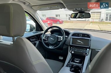 Внедорожник / Кроссовер Jaguar F-Pace 2016 в Киеве